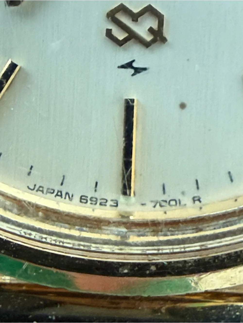 Seiko SQ Vintage Watch Gold Plated Bezel Case Stretch Bracelet Day Date